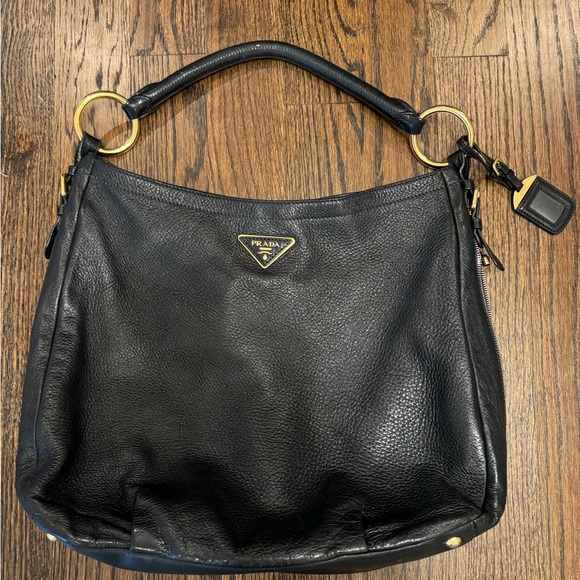 Gorgeous immaculate saffiano leather authentic Prada tote - Picture 1 of 10